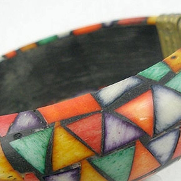 Vintage Hindu Indian Bone Hinged Bangle Bracelet - Picture 7 of 9